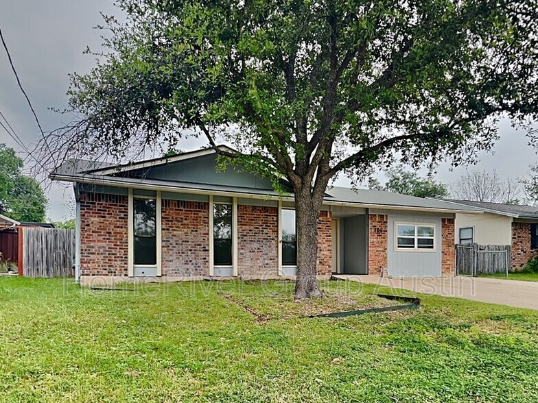 Primary Photo - 705 Bridge St