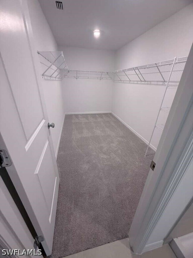 Building Photo - 11613 Savanna Lks Blvd