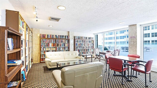 Building Photo - 4020 Galt Ocean Dr