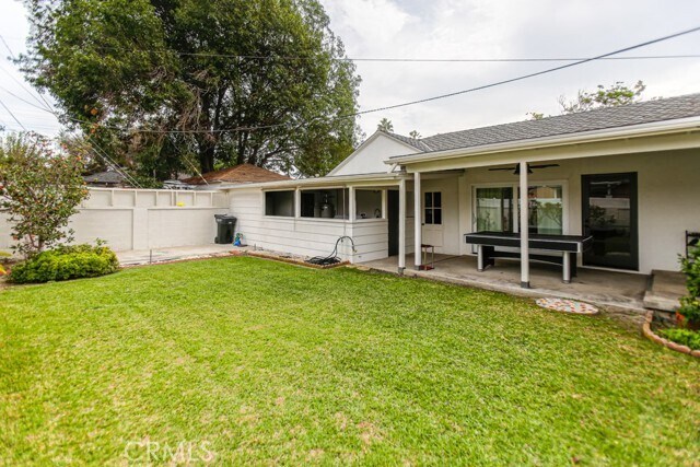 Building Photo - 702 N Pine St