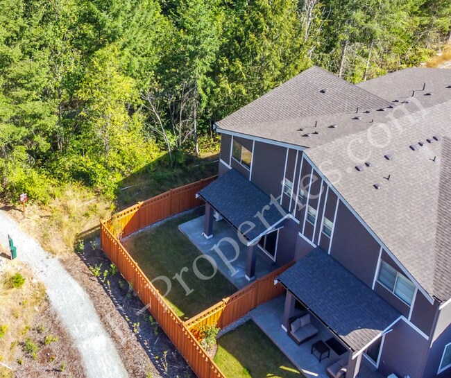 Building Photo - Lovely 4 bedroom 2.5 bathroom Tehaleh Home