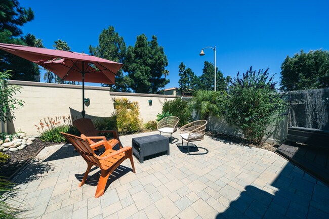 Building Photo - 1808 Cottonwood Ave