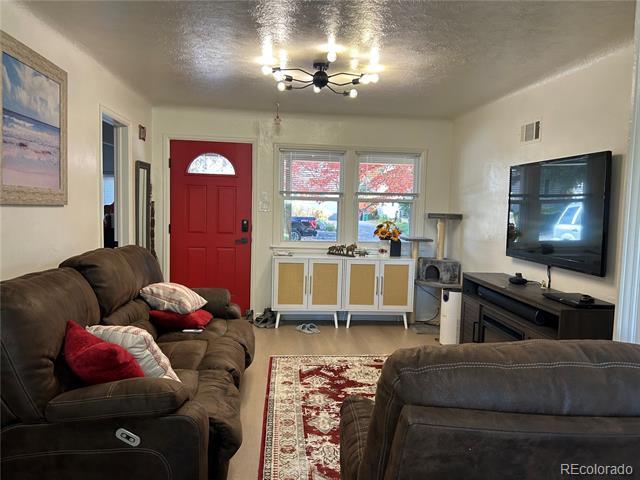 Building Photo - 1457 S Birch St