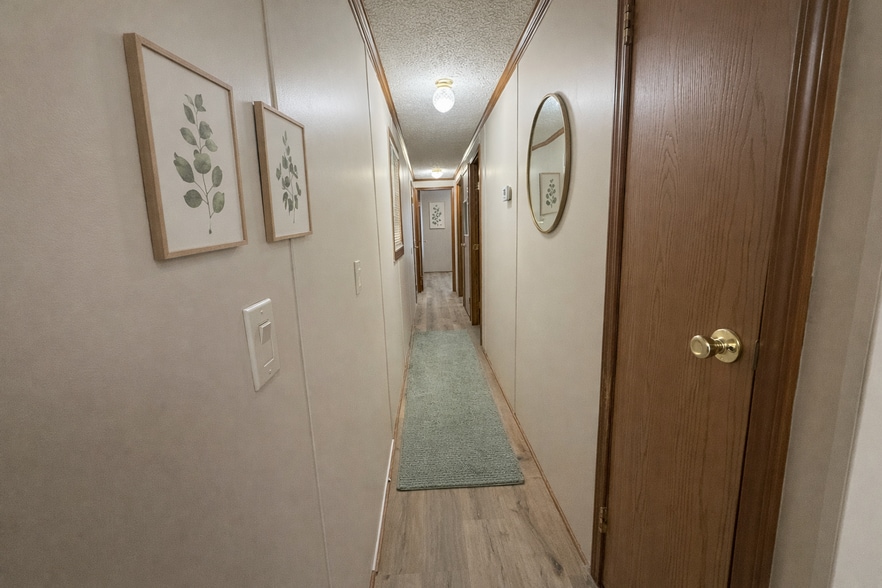 Building Photo - 145 Terri Dr