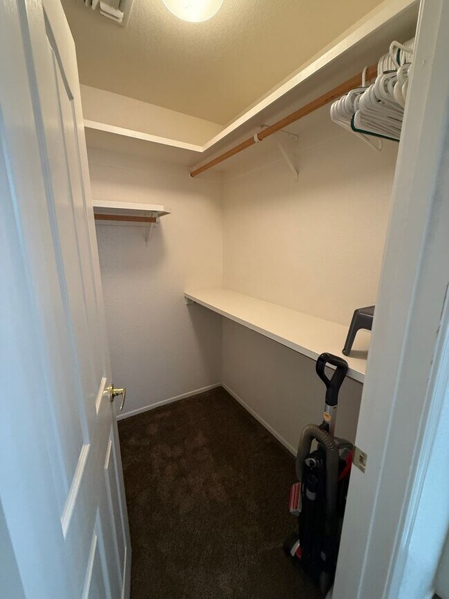 Building Photo - Yuma Meadows Townhouse - Furnished / Unfurnished