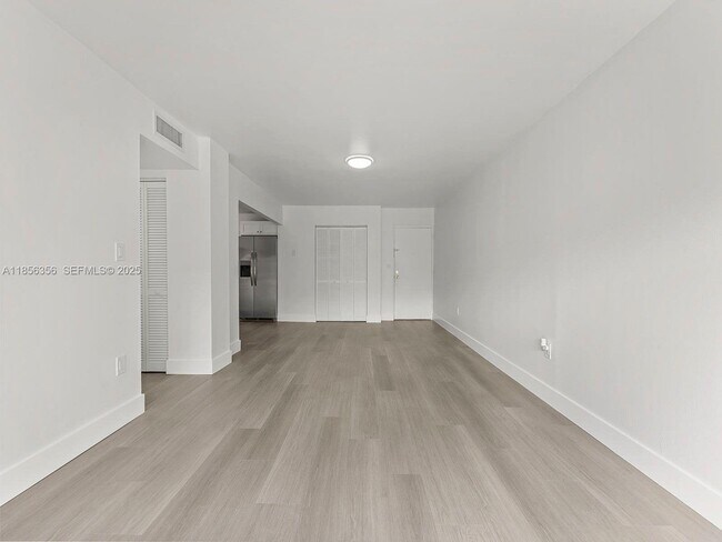 Building Photo - 13870 SW 62nd St