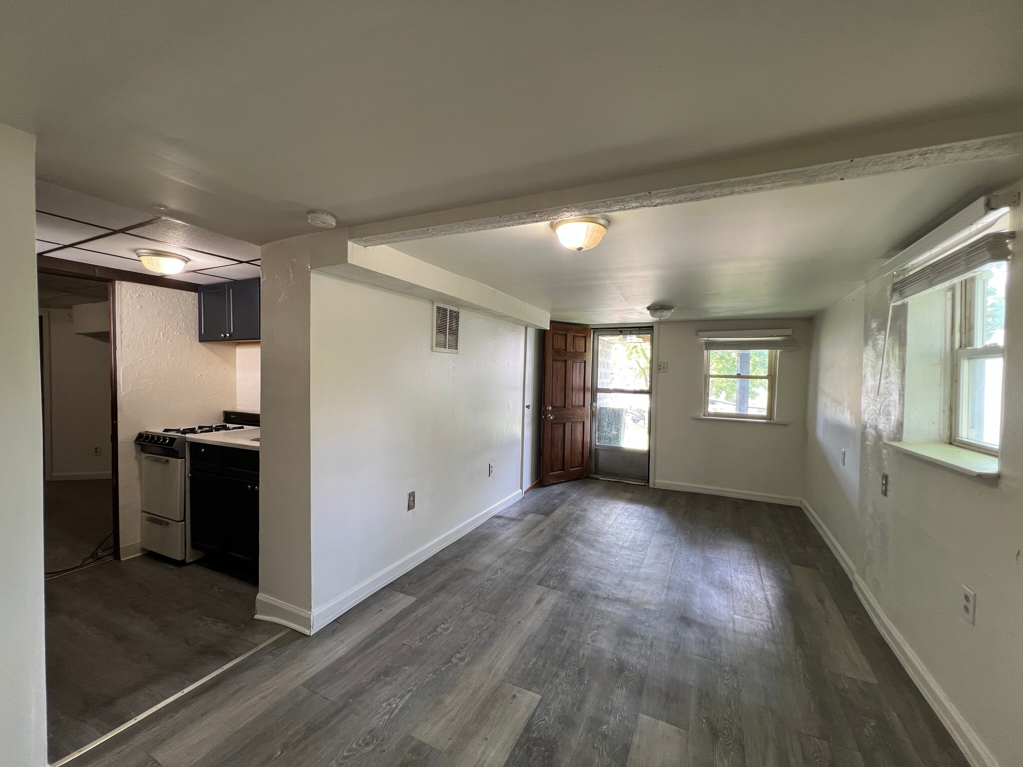 Building Photo - 203 E Eugene St