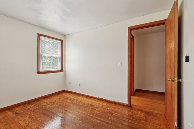 Building Photo - 37 Cumberland Dr