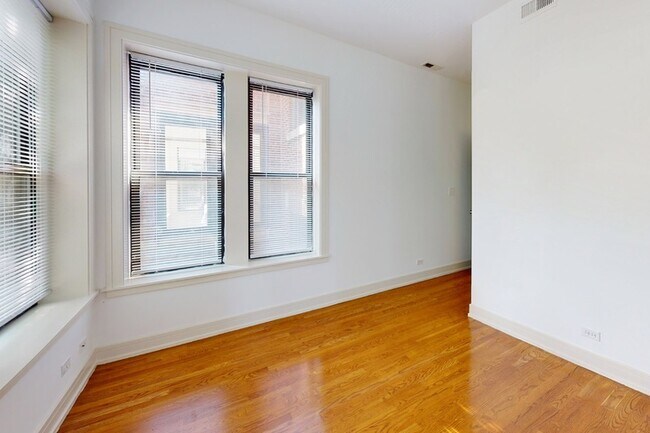 Floorplan - 5234-5244 S. Ingleside Avenue