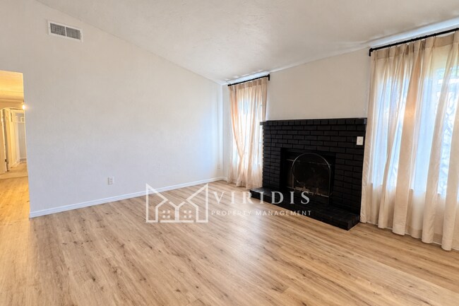 Building Photo - 4001 Ivywood Ct