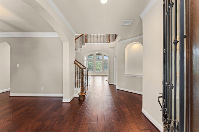 Building Photo - 10 Cayuga Pond Ct
