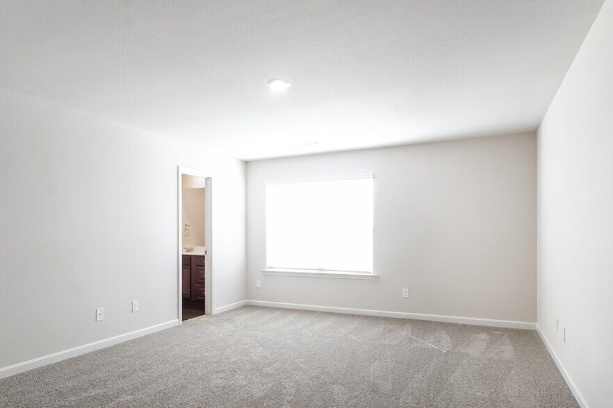 Building Photo - 128 Brook Dr