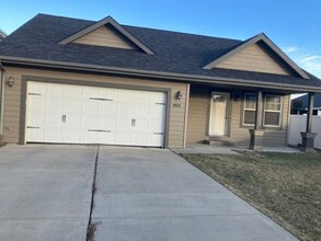 Building Photo - 4905 7th Ave N