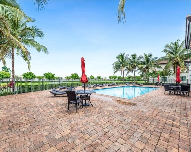 Building Photo - 4230 N Dixie Hwy