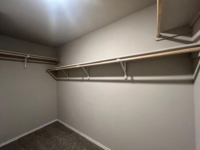 Building Photo - 4008 Halo St