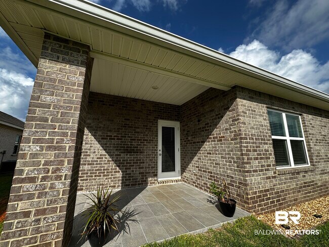 Building Photo - 31468 Memphis Lp