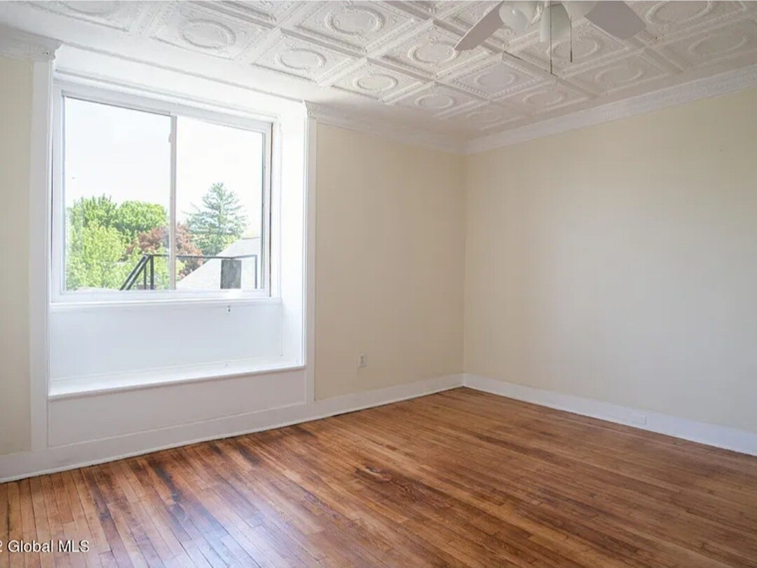 Master Bedroom - 290 2nd Ave