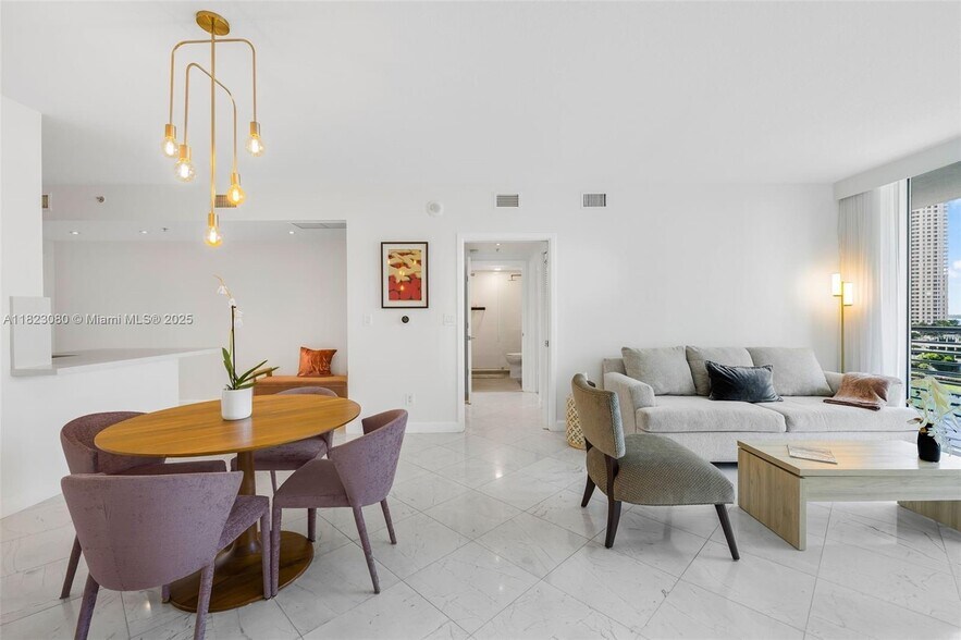 Building Photo - 325 S Biscayne Blvd