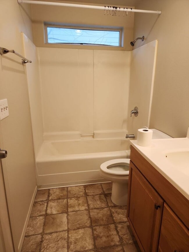 Building Photo - 255-257 K Street NE Duplex