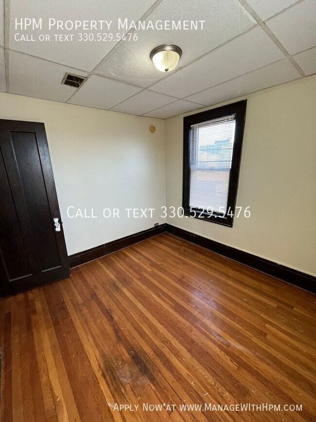 Building Photo - 11 S Highland Ave