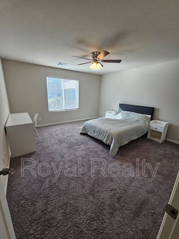 Building Photo - 1171 Twincrest Ave