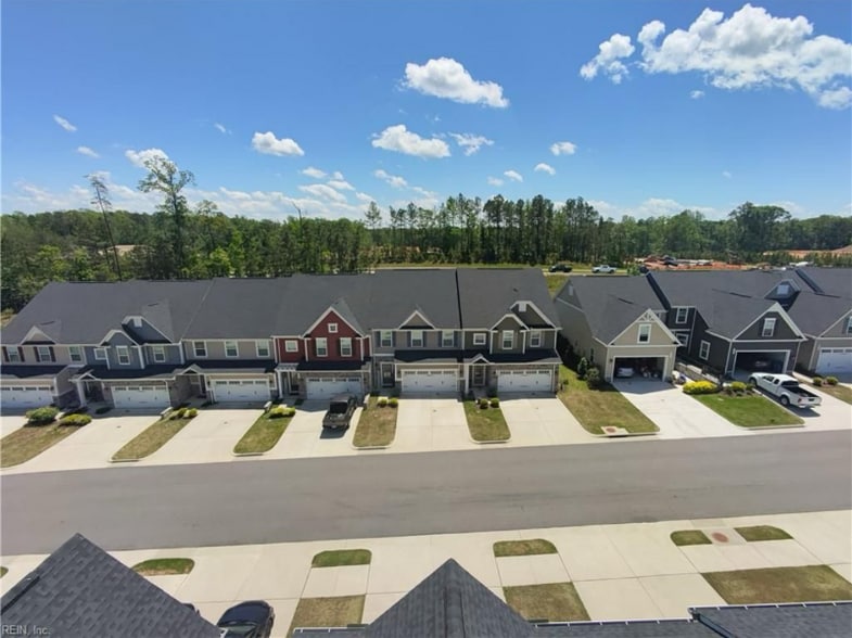 Building Photo - 3432 Foxglove Dr