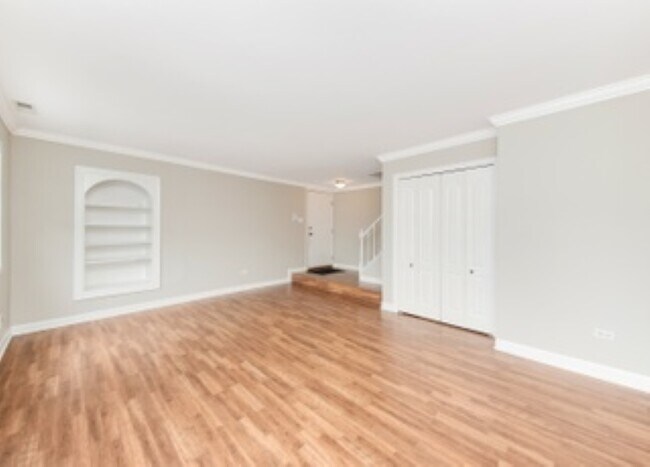 Building Photo - 1512 W Jefferson Ave