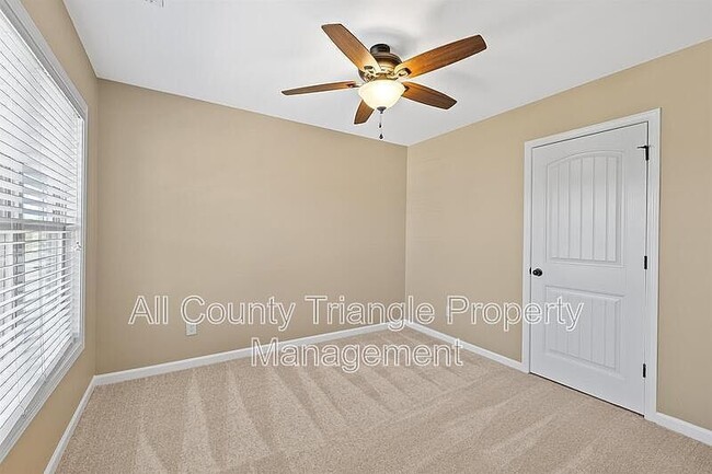 Building Photo - 40 Balboa Pkwy