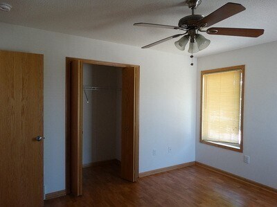 Building Photo - Lots of Rooms