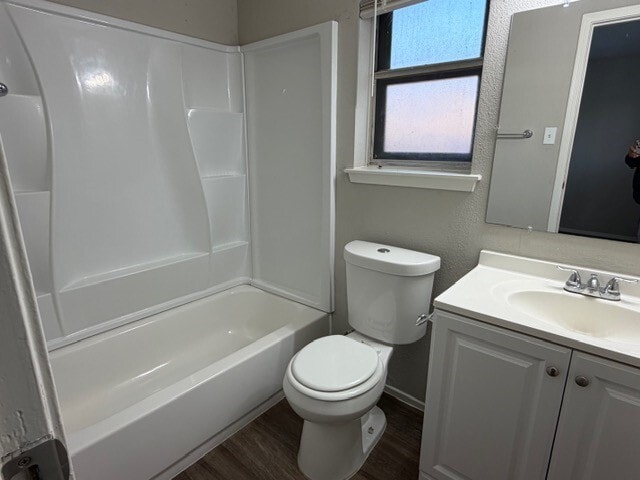 Building Photo - 12719 Panay Dr