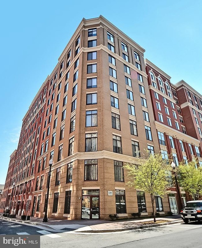 Building Photo - 1201 N Garfield St