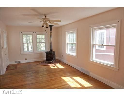 Building Photo - 1400 Edgewood Ave