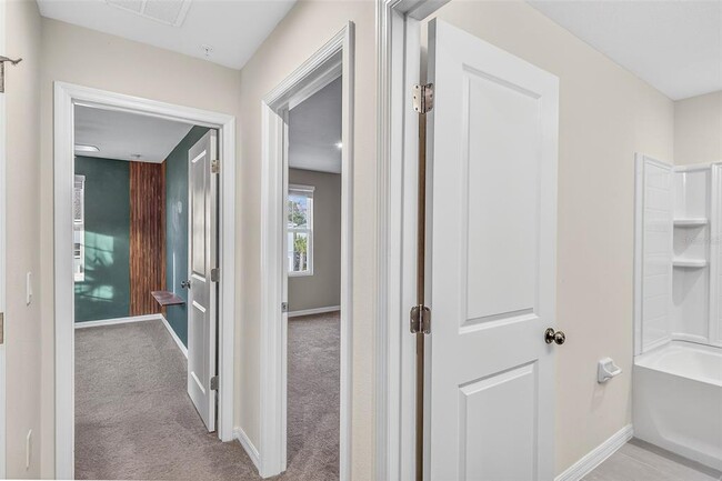 Building Photo - 2126 Crystal Bell St