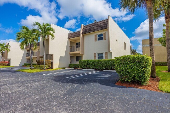 Building Photo - 2805 Casita Way
