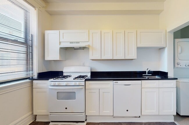 Floorplan - 5401-5403 S. Woodlawn Avenue