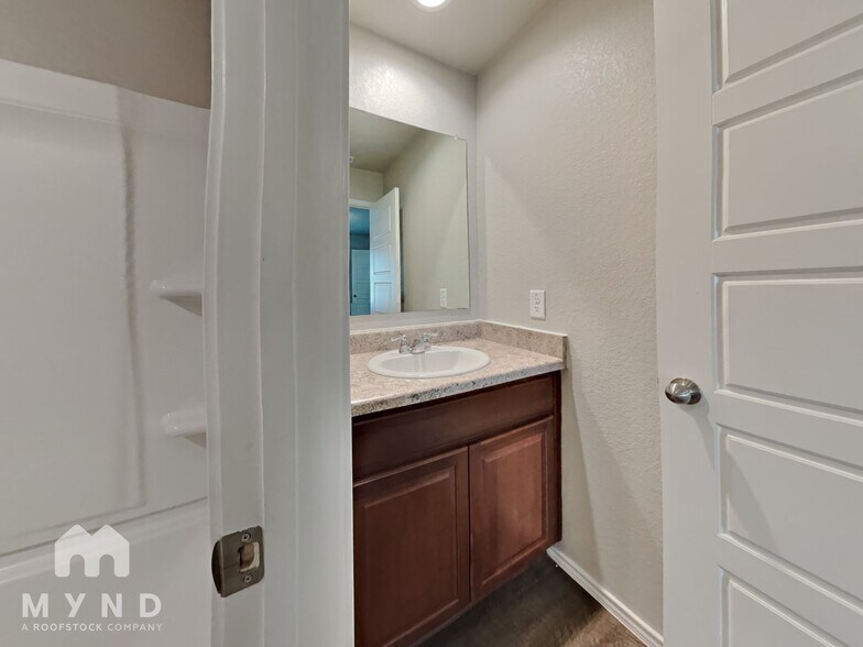 Building Photo - 3911 Turning Pine Edge