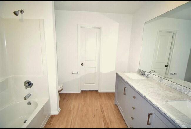 Building Photo - 702 Pleasant Pt Dr