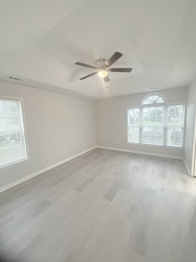 Building Photo - 6005 Palisade Ct