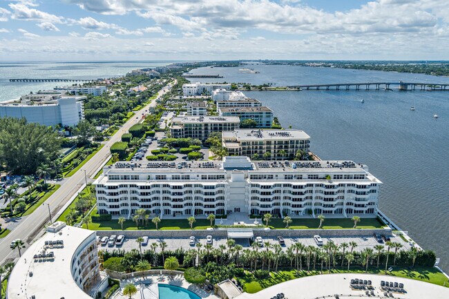 Building Photo - 2773 S Ocean Blvd
