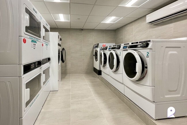 Building Photo - 80-20 134th St