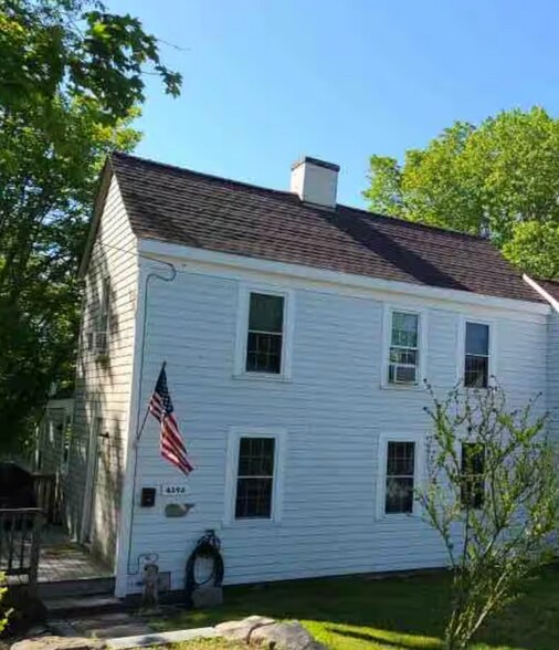 Building Photo - 439 S Main St