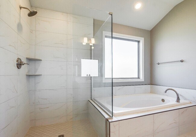 Building Photo - Gorgeous Newer Construction Home!