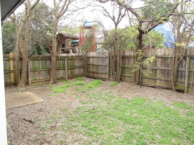 Building Photo - 9212 Kempler Dr