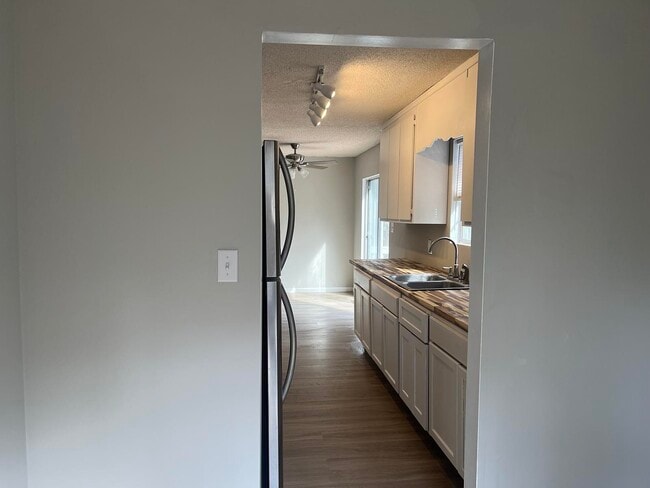 Building Photo - 1239 Santa Fe Trail