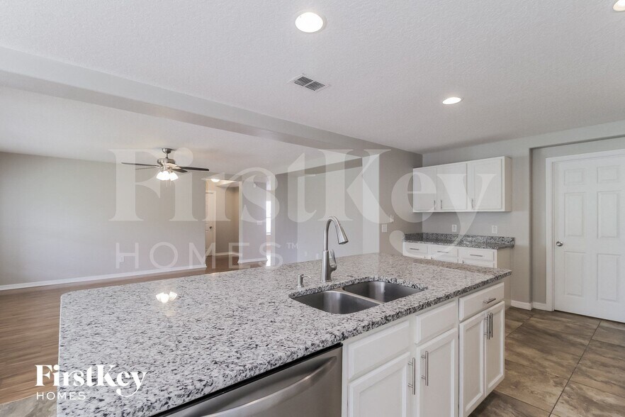 Building Photo - 1344 Blackwater Pond Dr