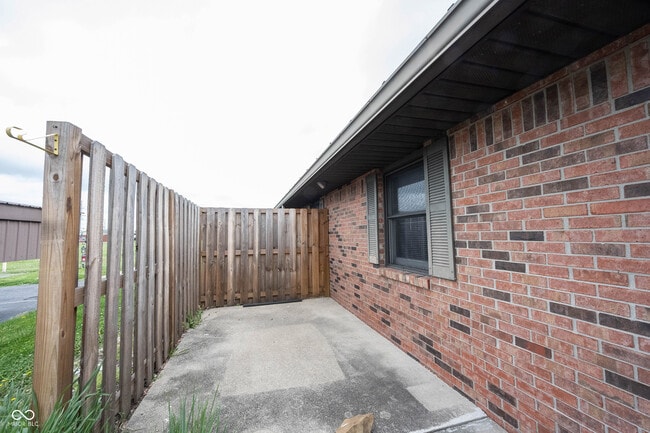 Building Photo - 216 Progress Rd