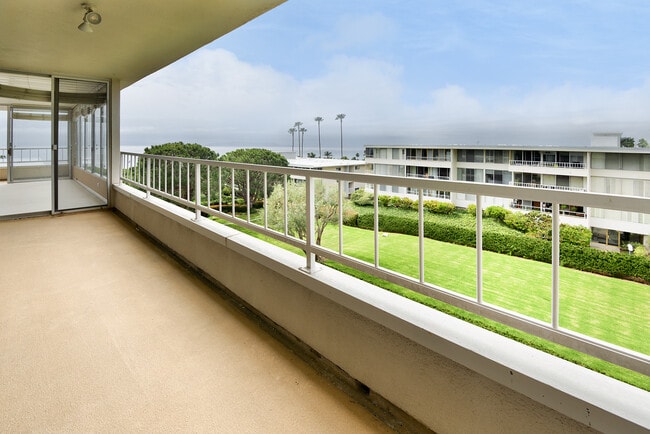 Building Photo - 32709 Seagate Dr