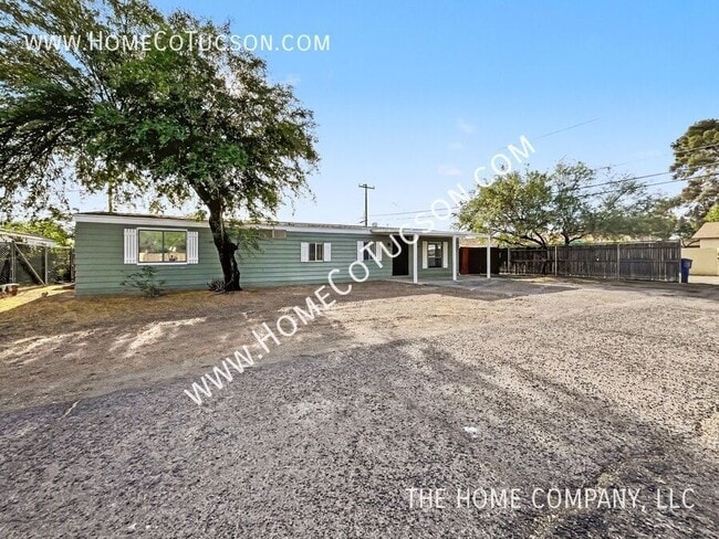 Building Photo - 2548 E Glenn St