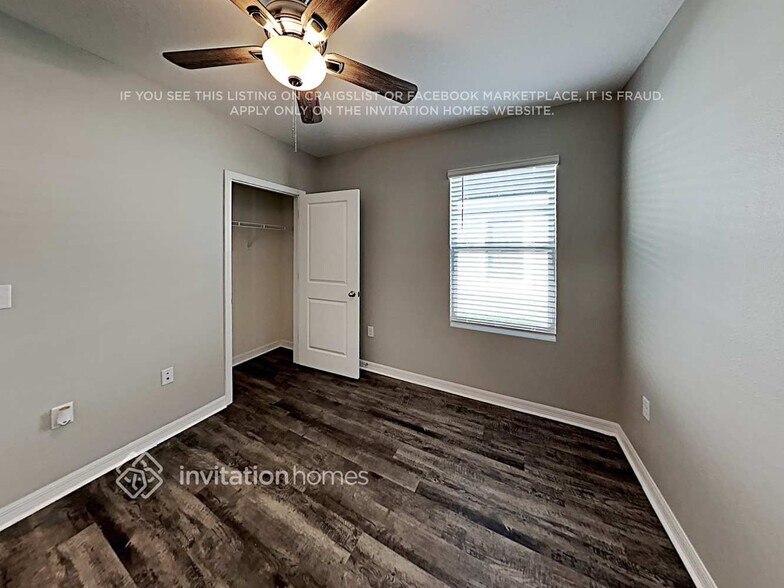 Building Photo - 17019 Wave Tressle Pl