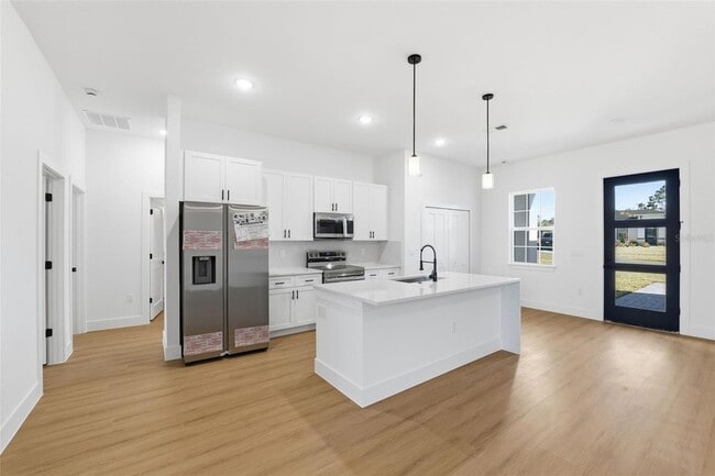 Building Photo - 6531 SW 131 Pl